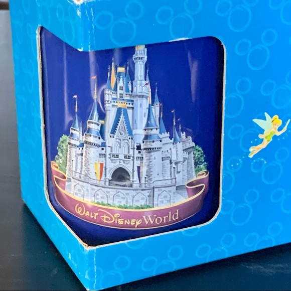 Vintage Walt Disney World Magic Kingdom 3D Embossed Mug - Picture 9 of 15